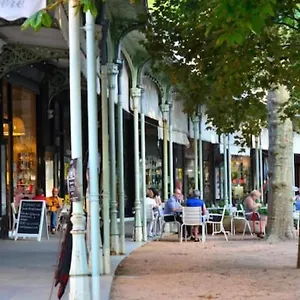 https://vichy-cocoon-appartements.hotels-rhonealpes.com