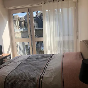 https://duplex-centre-ville-200m-de-la-plage.inbrittany.com
